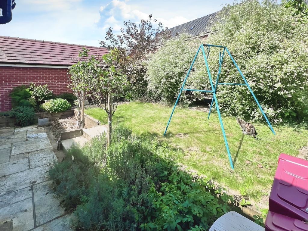 Property photo 2 of 16