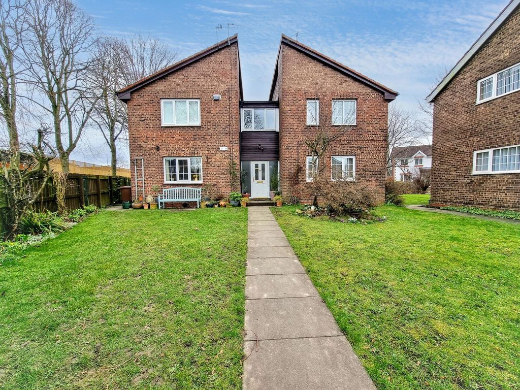 Property photo 2 of 6 Photo 4