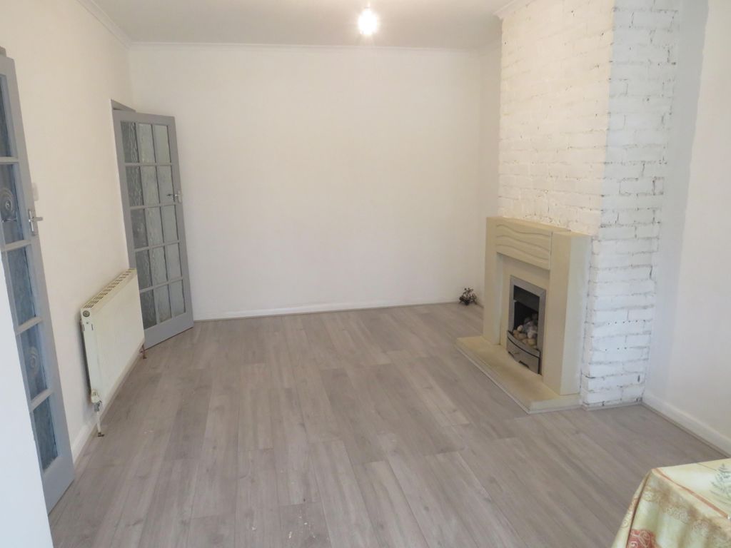 Property photo 3 of 7 Front