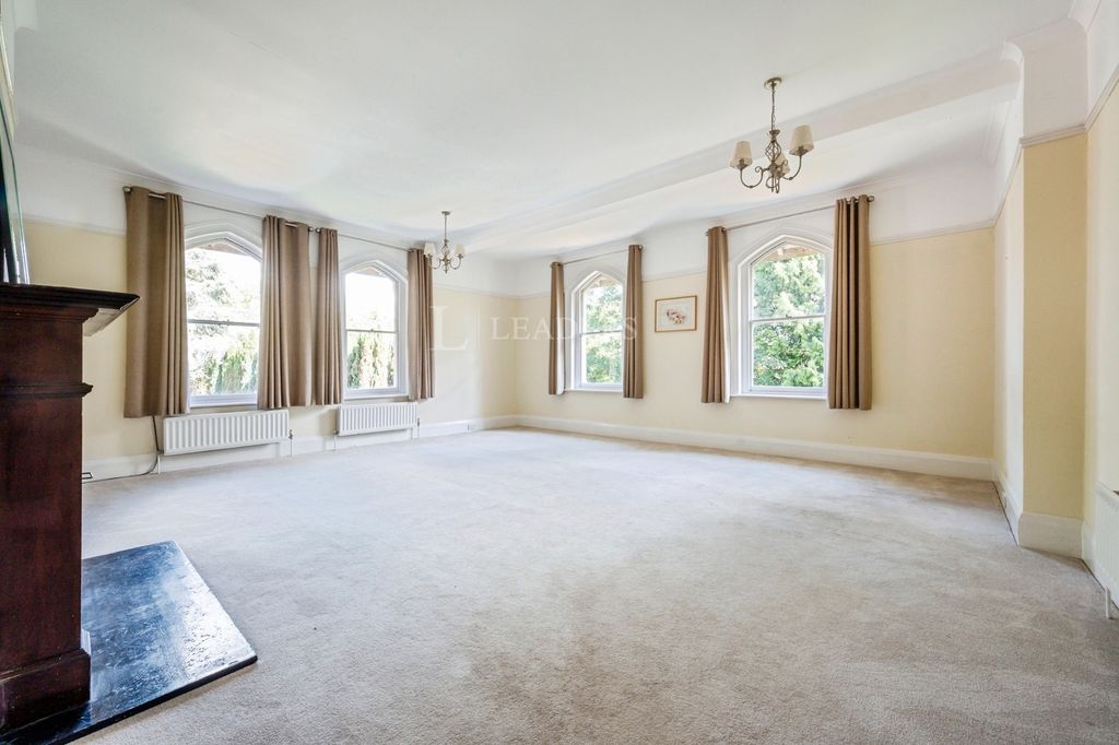 Property photo 1 of 15 Pbox-Img.Jpg