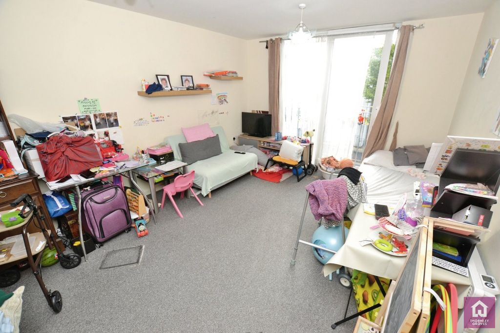 Property photo 2 of 8 Picture No. 04