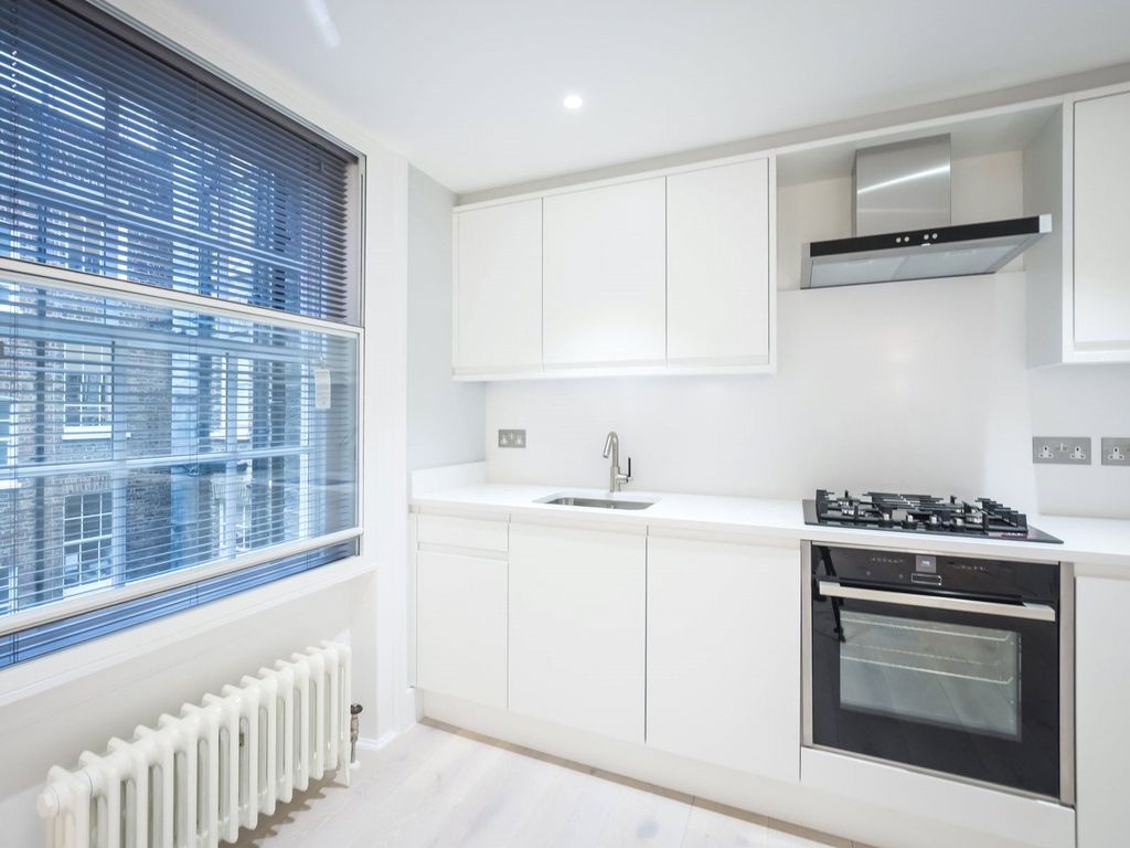 Property photo 2 of 11 Carnaby Street