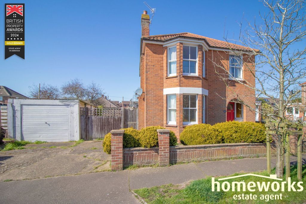 Property photo 1 of 15