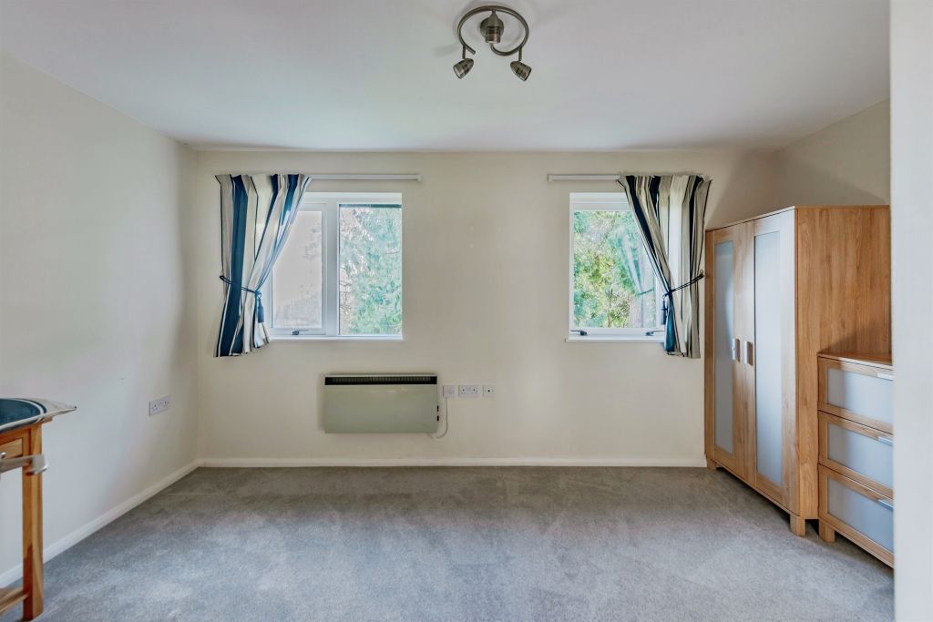 Additional image 4 of 2 bed flat for saleSackville Court, East Grinstead RH19