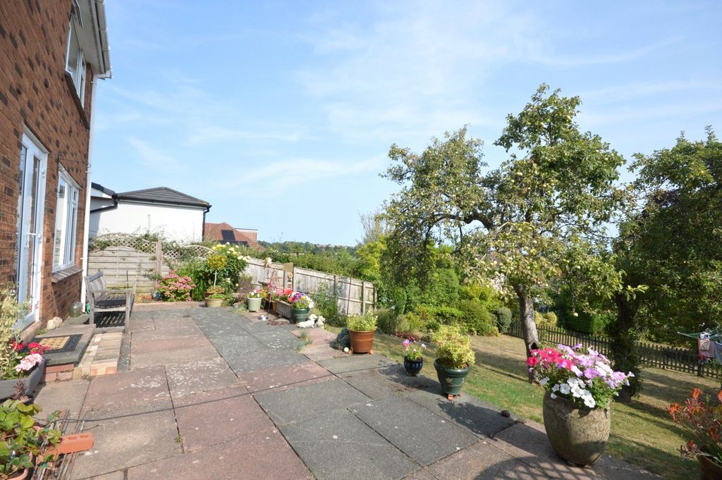 Property photo 3 of 23 Picture No. 32