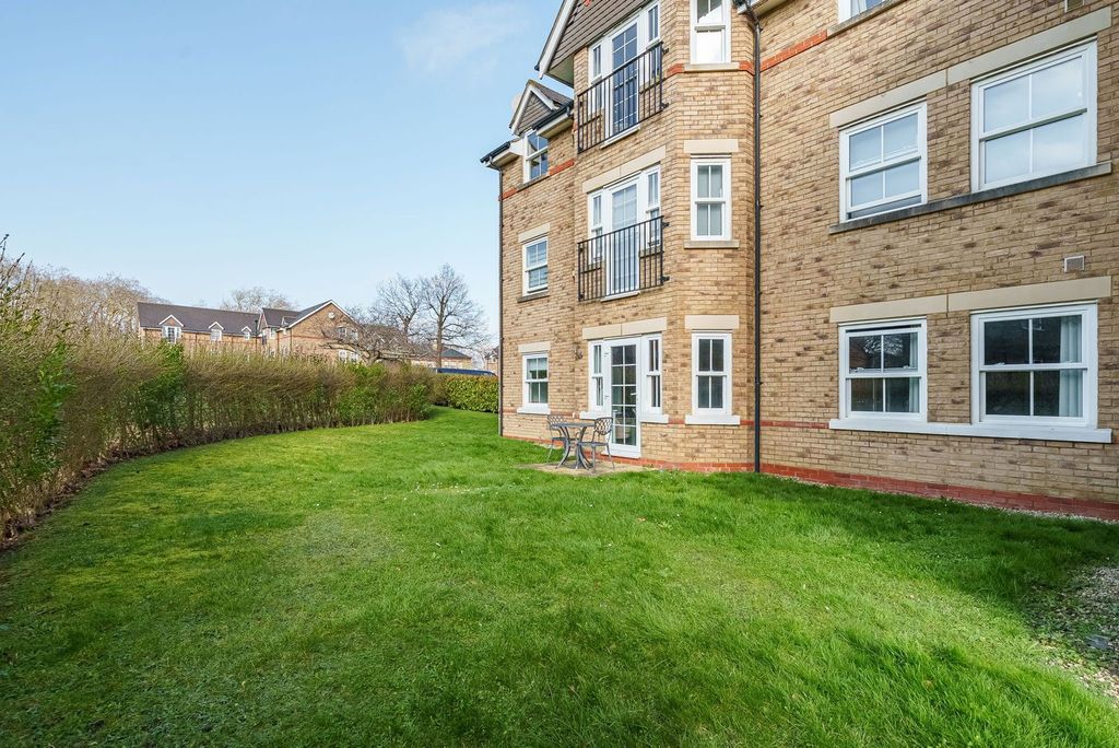 Property photo 1 of 20