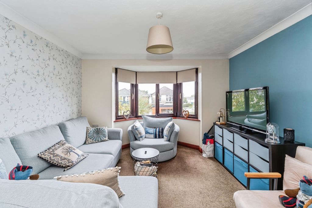 Property photo 3 of 13 Pbox-Img.Jpg