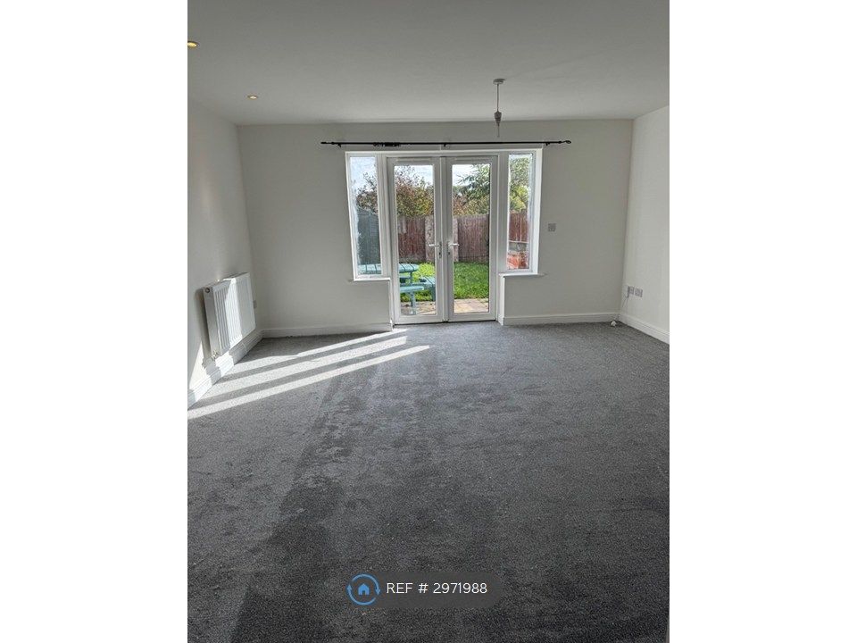 Property photo 2 of 14 Living