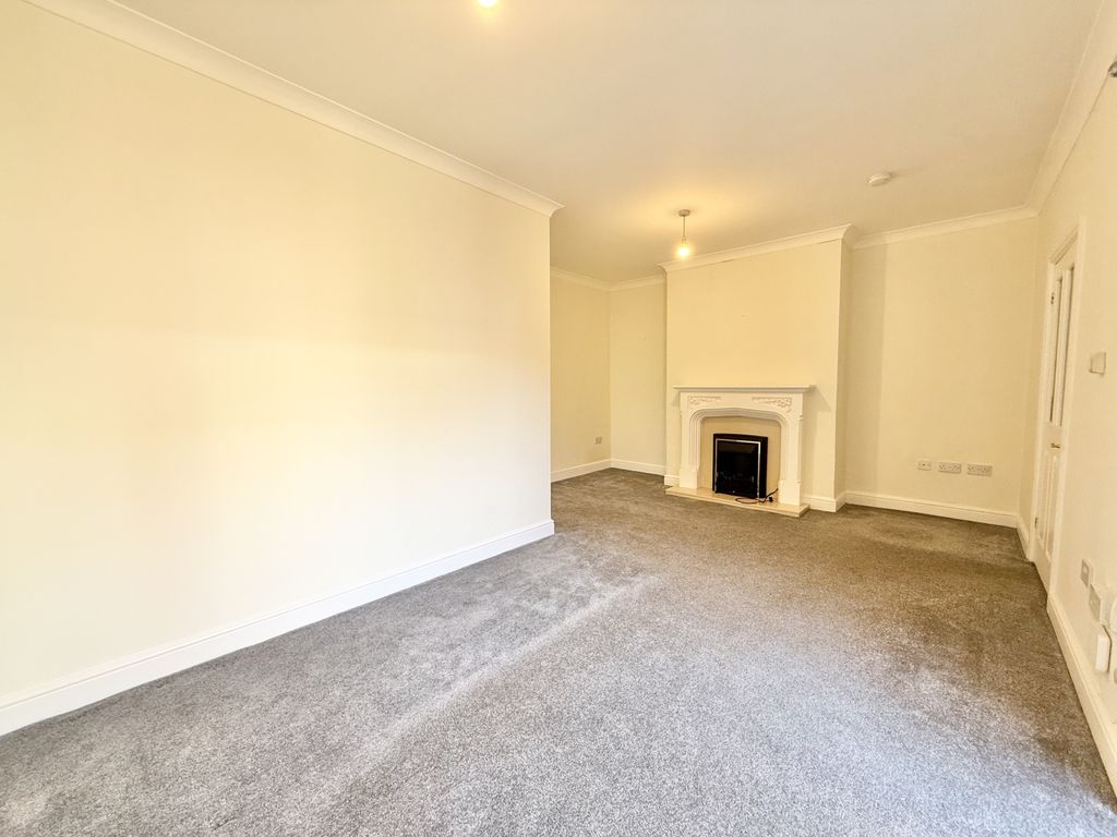 Property photo 3 of 13 Img_9734