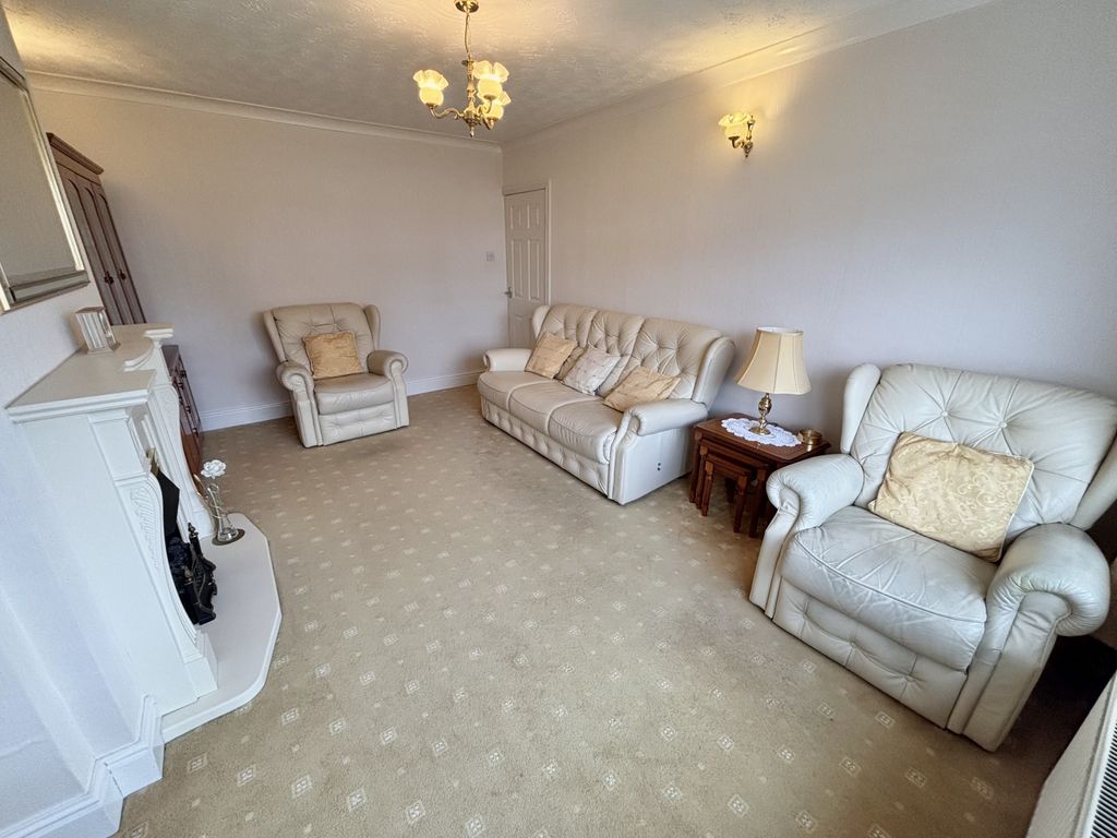 Property photo 3 of 22