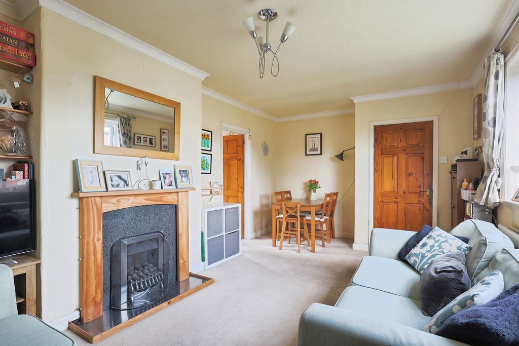 Property photo 2 of 17 Photo