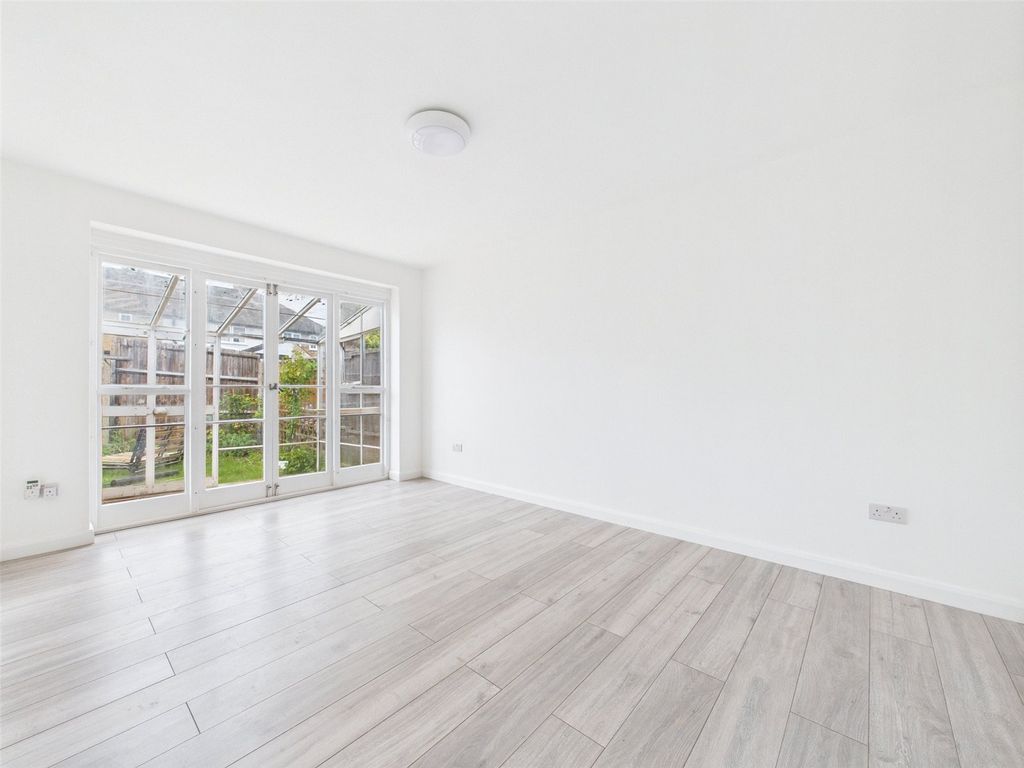 Property photo 2 of 9 Picture No. 09