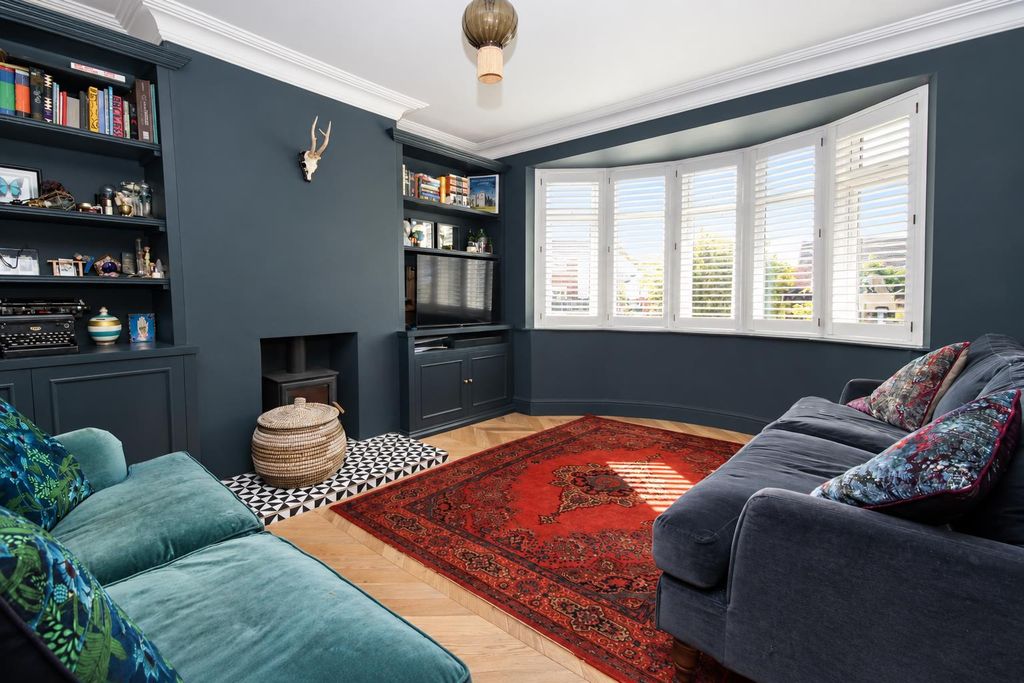 Property photo 3 of 20 c6B826Ef-8533-41E9-Bc4d-11143c9A7Fff.Png
