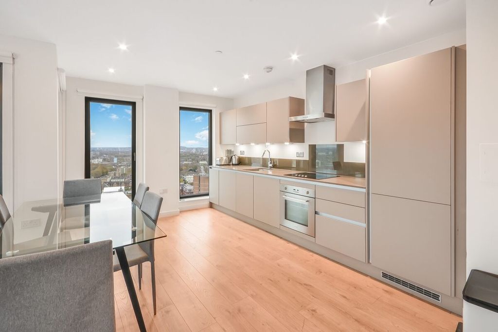 Property photo 3 of 15 Dsc_6828_High