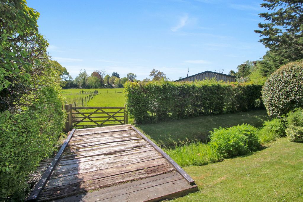 Property photo 3 of 35