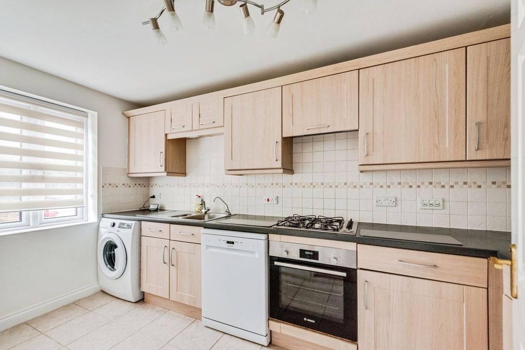 Property photo 2 of 22 Pbox-Img.Jpg