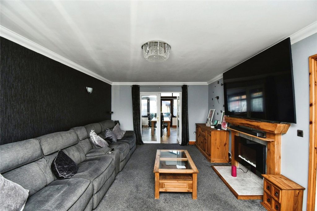 Property photo 2 of 17 Picture No. 06