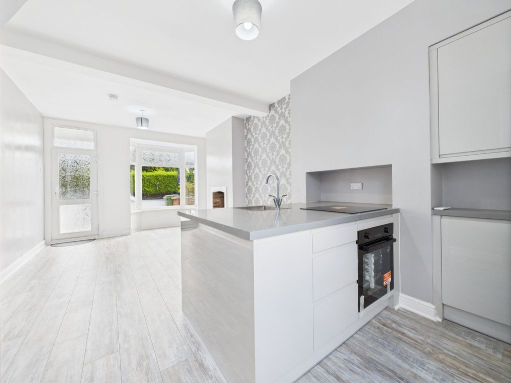 Property photo 1 of 13 4376422