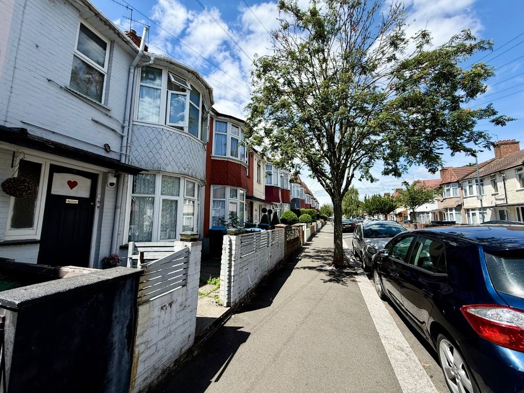 Property photo 1 of 7 5283180