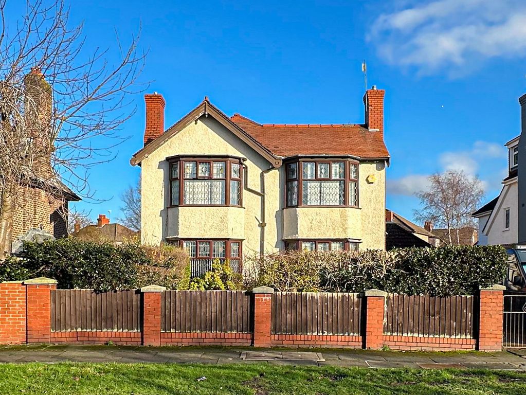 Property photo 1 of 18