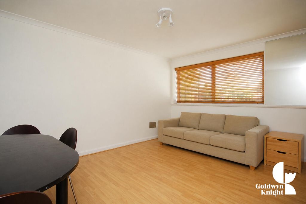 Property photo 3 of 5 Living Room