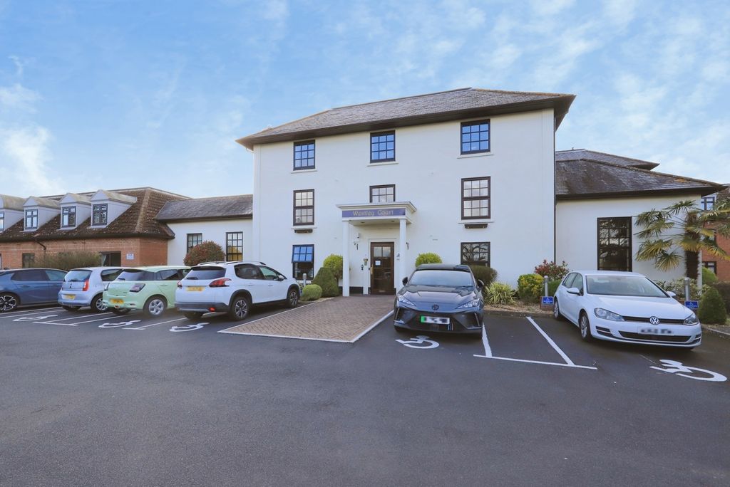 Property photo 1 of 19 Pbox-Img.Jpg