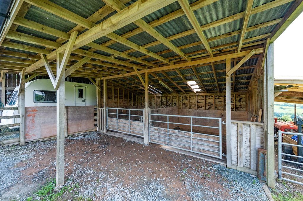 Property photo 3 of 60 Barn