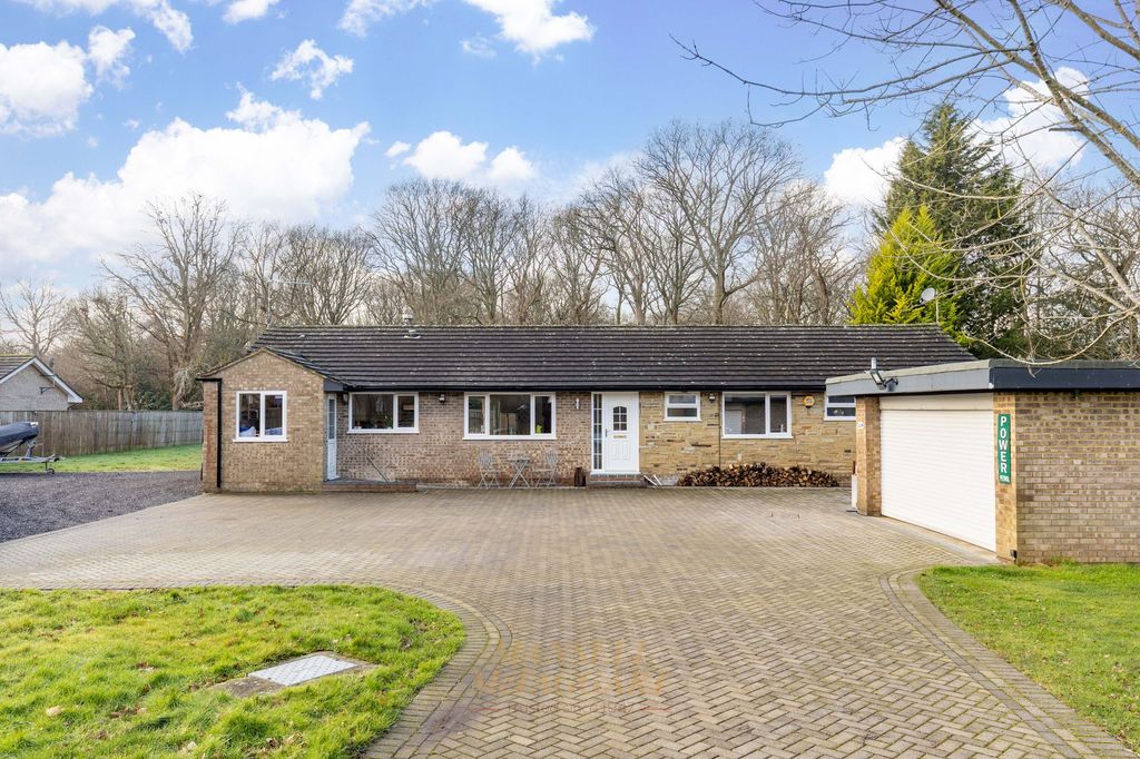 Property photo 1 of 35