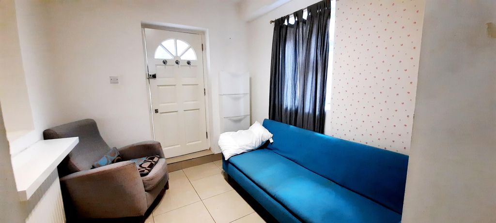 Property photo 1 of 1 Bedroom 1