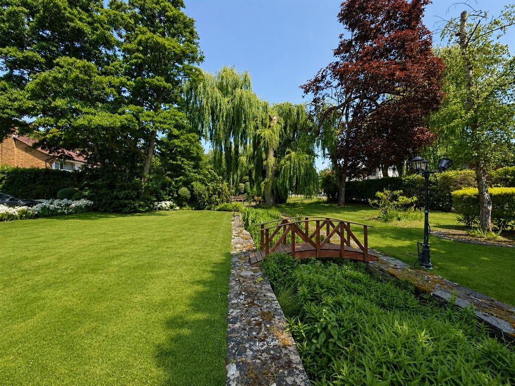 Property photo 2 of 3 Side Shot.Png