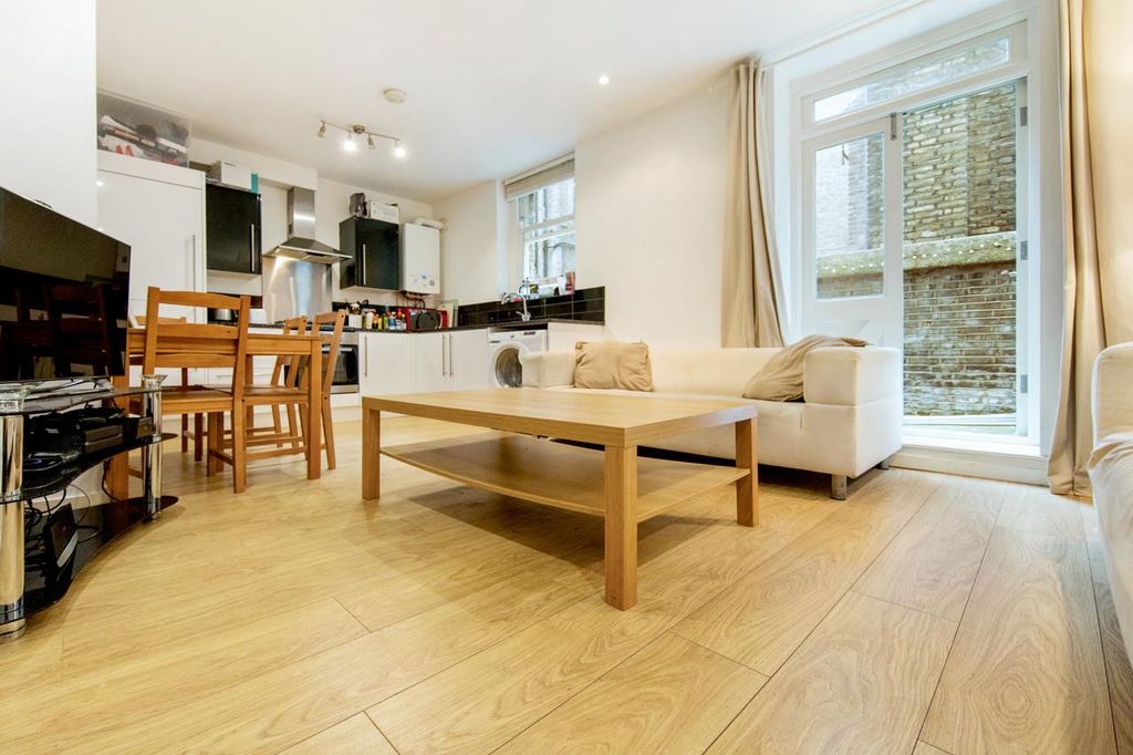 Property photo 2 of 13 00252_00019098_01.Jpg