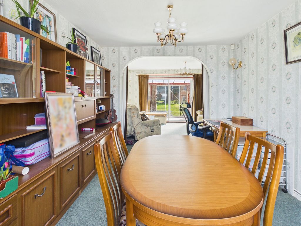 Property photo 3 of 29 Cam01332G0Pr0685Still009