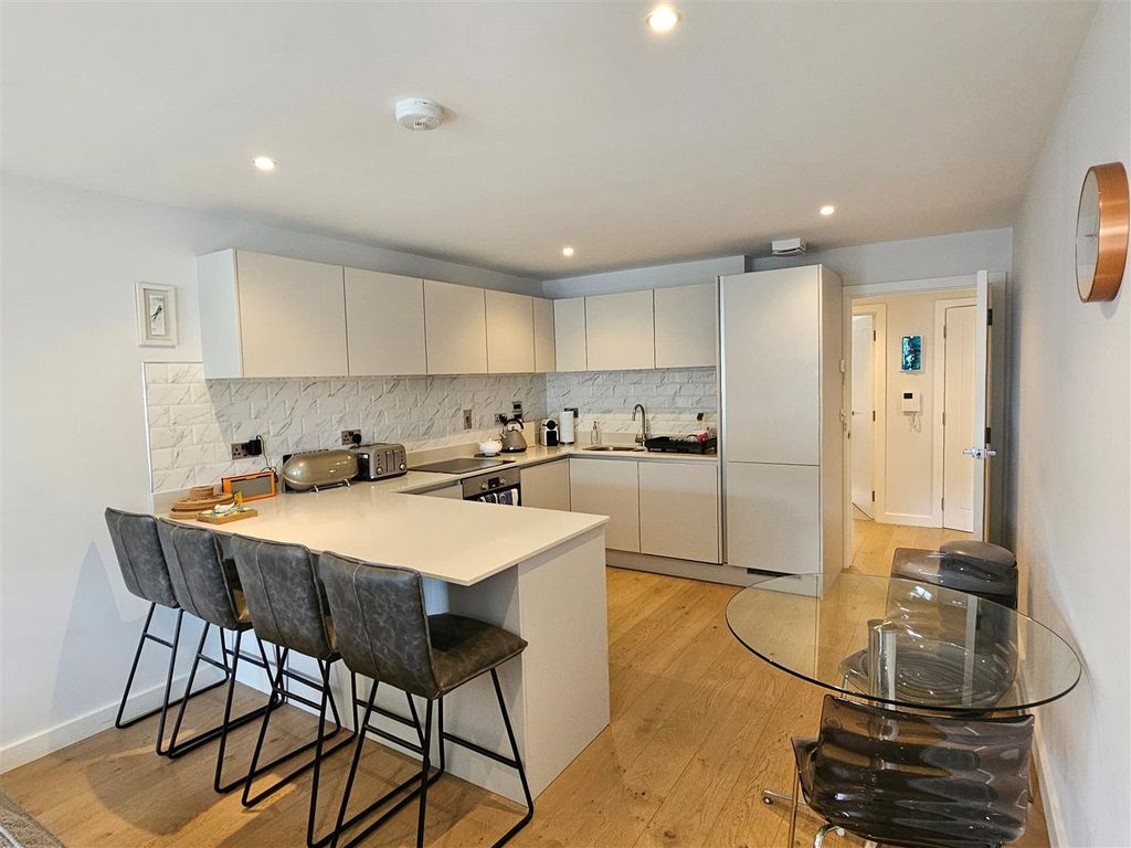 Property photo 3 of 20 Kitchen .Jpg