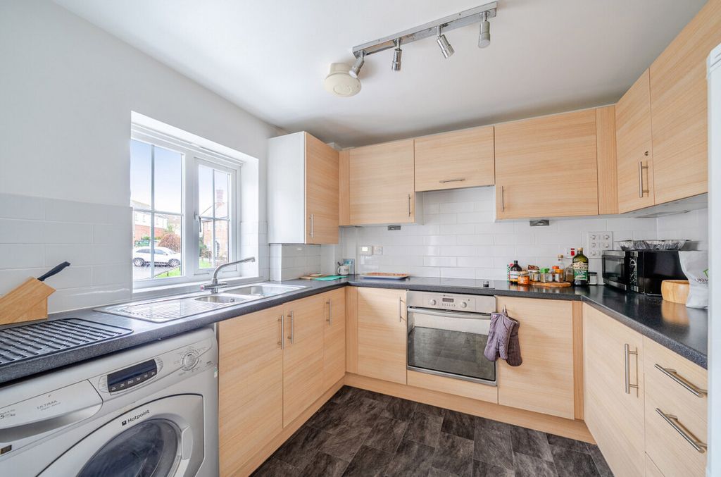 Property photo 3 of 14