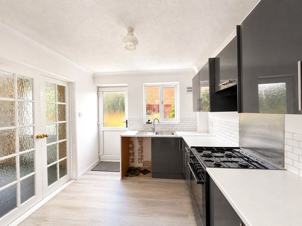 Property photo 3 of 11 Picture No. 01