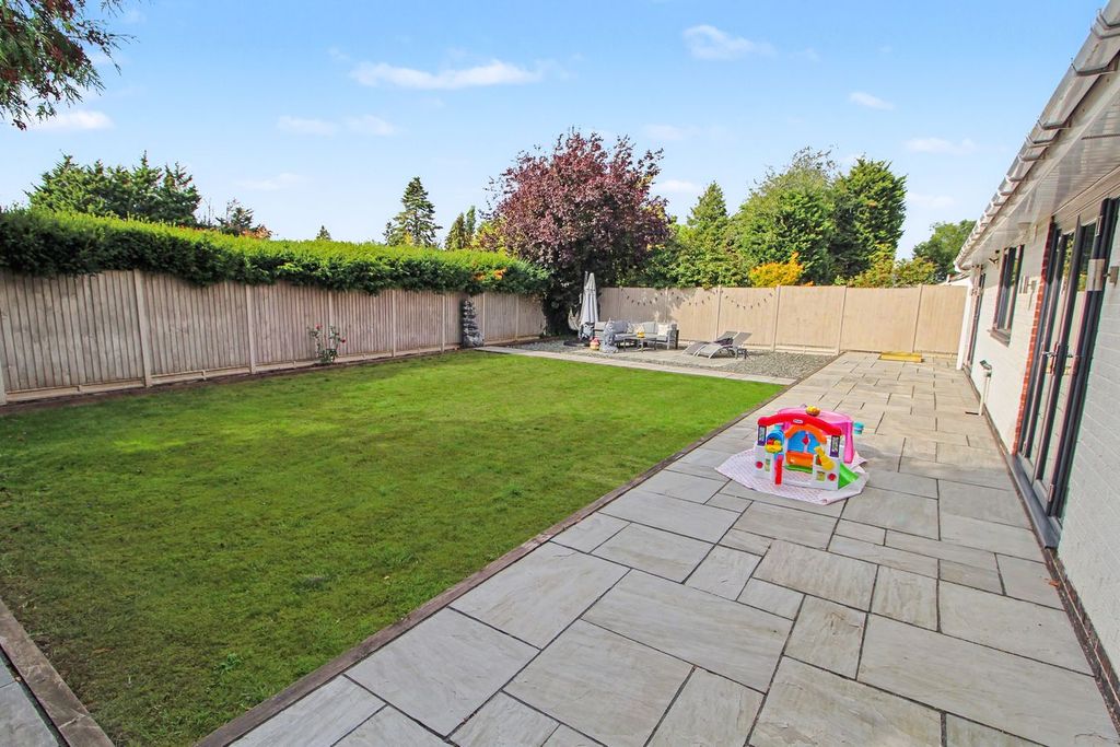 Property photo 2 of 19