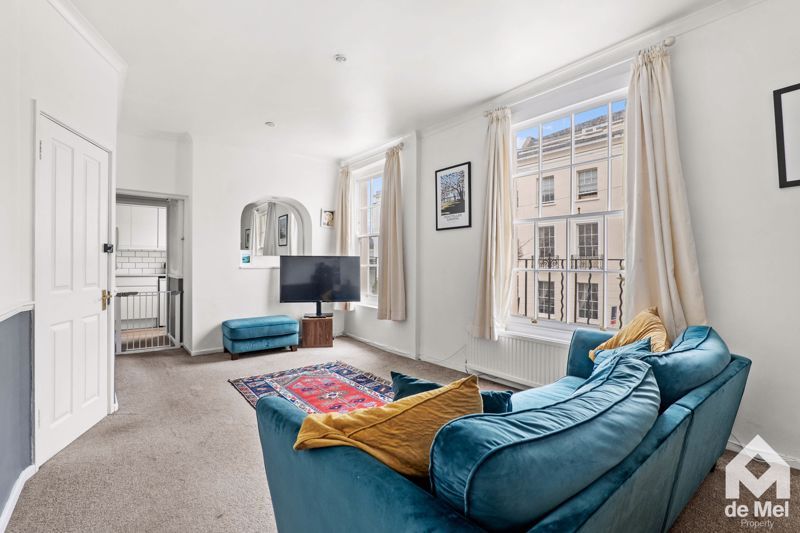 Property photo 3 of 6 Photo 4