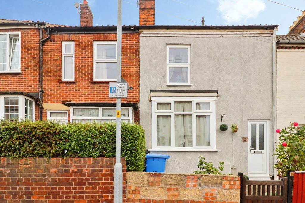 Property photo 1 of 18