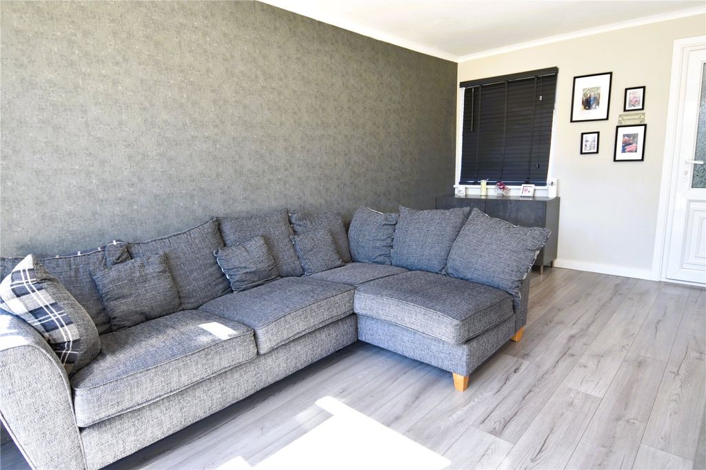 Property photo 3 of 18 Picture No. 05