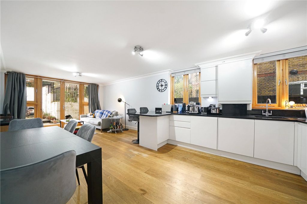 Property photo 3 of 15 Picture No. 03