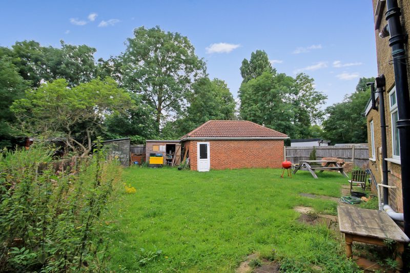 Property photo 2 of 9 Photo 13