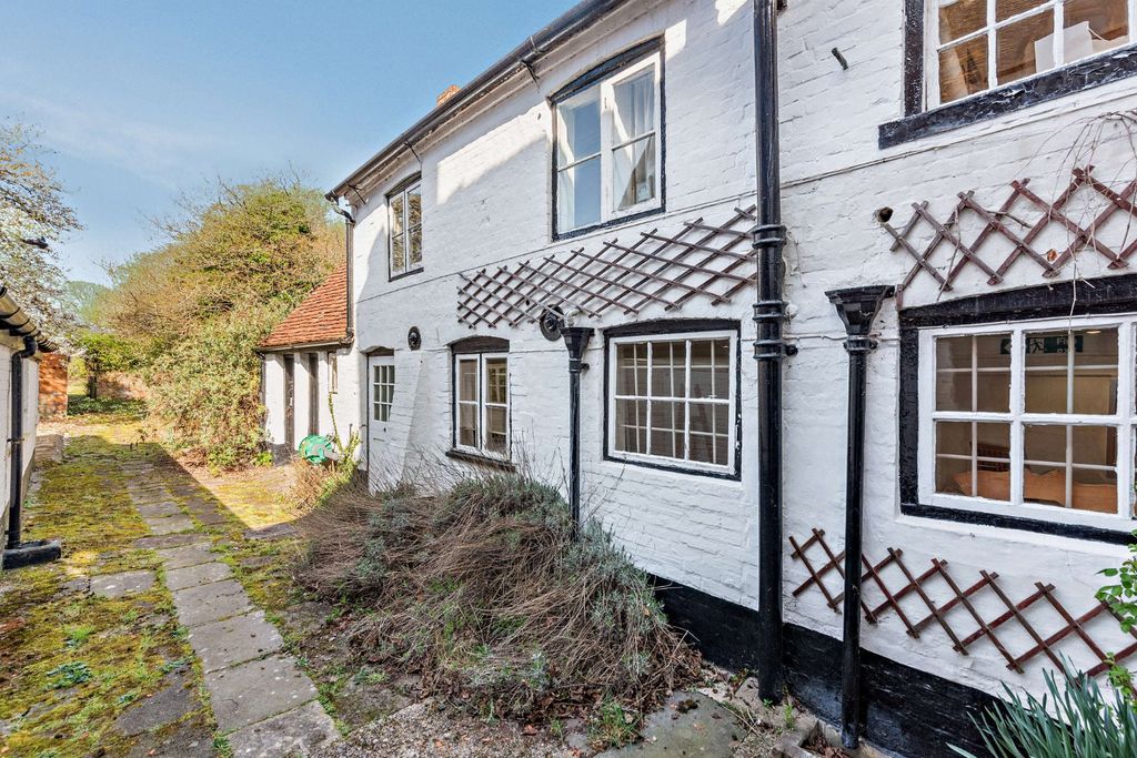 Additional image 9 of 6 bed detached house for saleBridge Street, Hungerford, Berkshire RG17