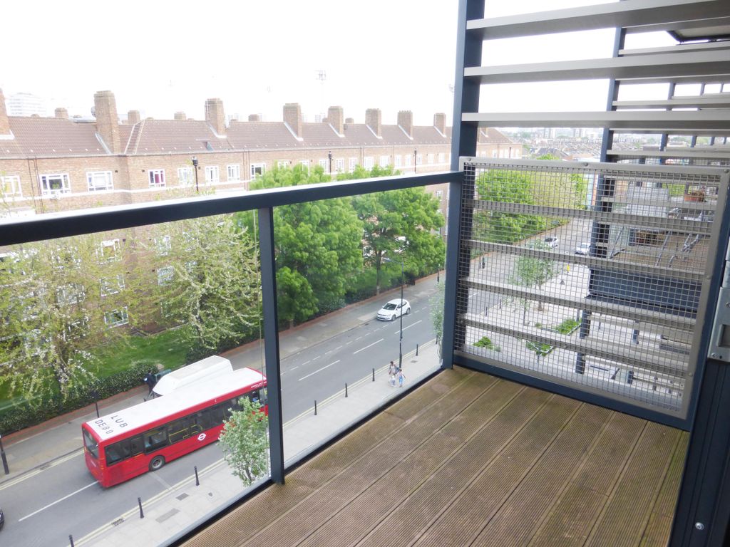 Property photo 1 of 10 Balcony
