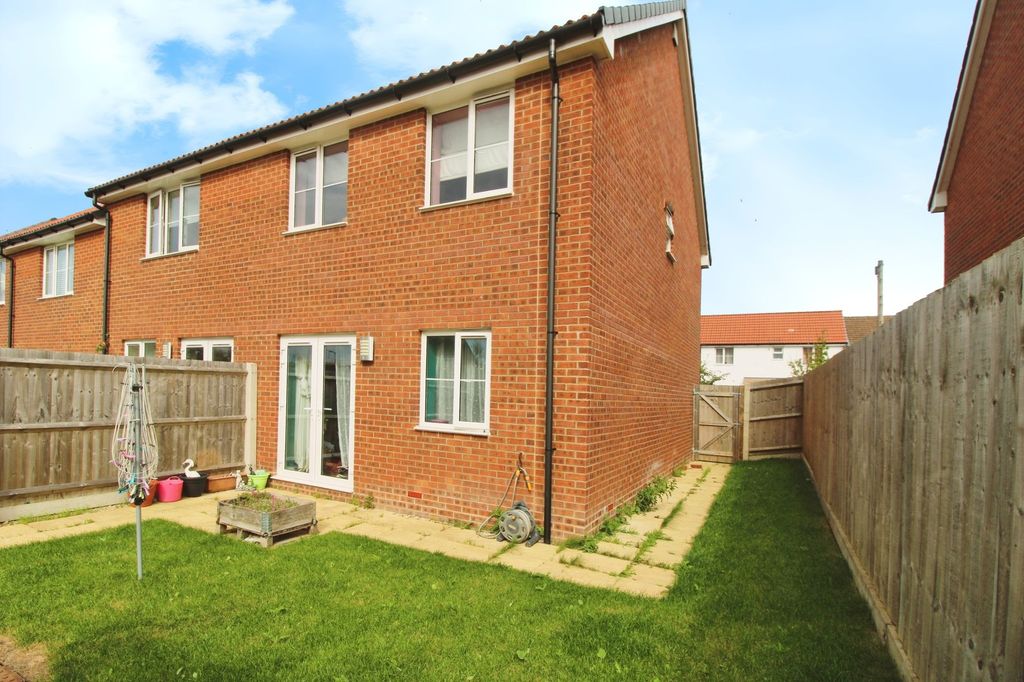 Property photo 3 of 11
