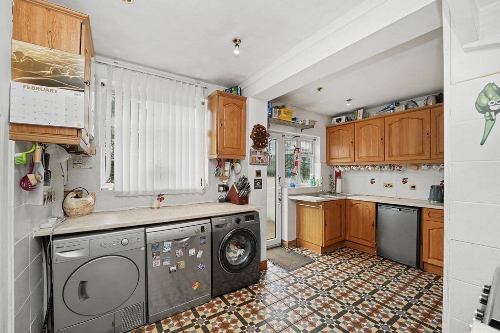 Property photo 2 of 26 Kitchen