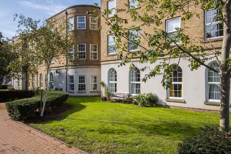 Property photo 1 of 22 Photo 16