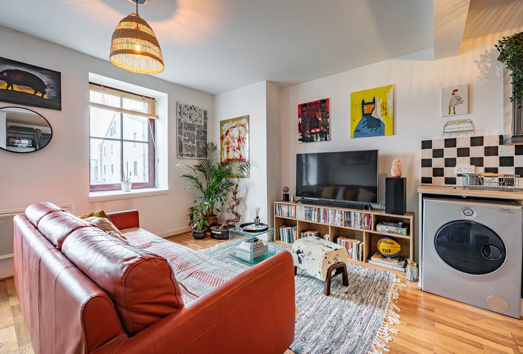 Property photo 3 of 26