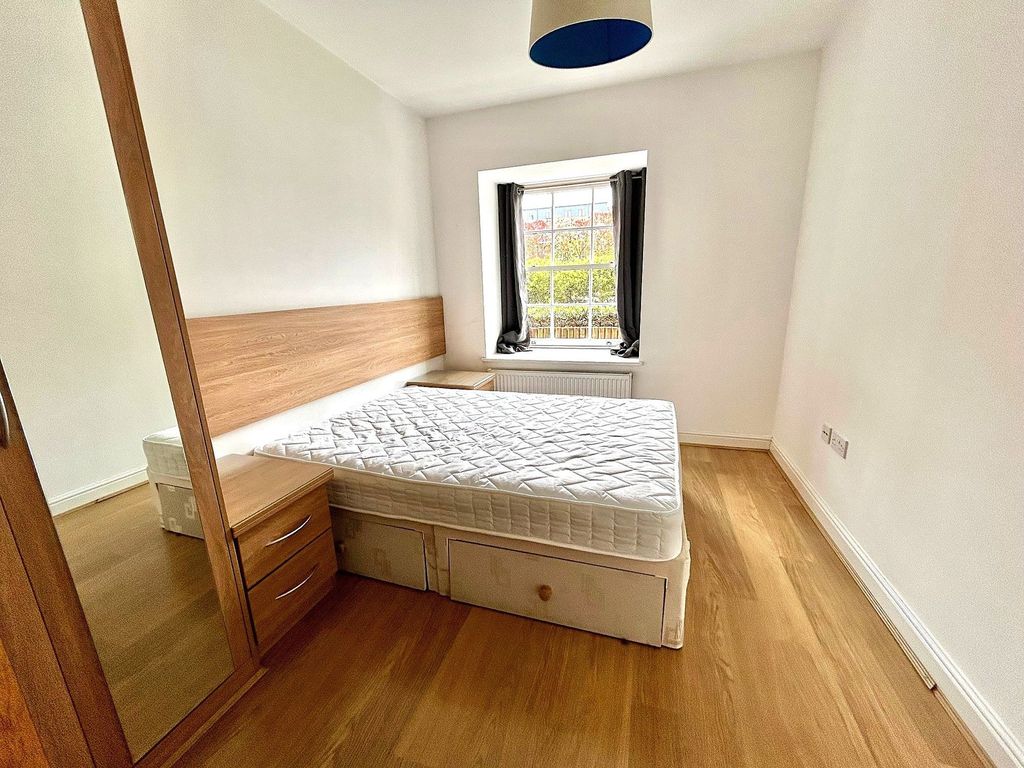 Property photo 3 of 12 Bedroom
