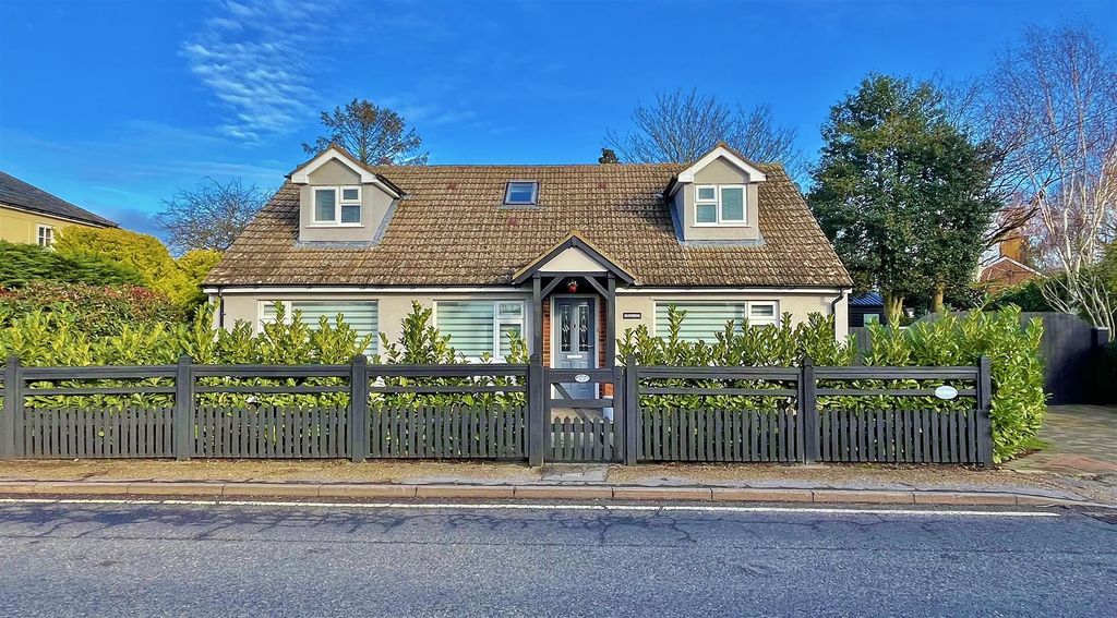 Property photo 1 of 31 Outside - Front