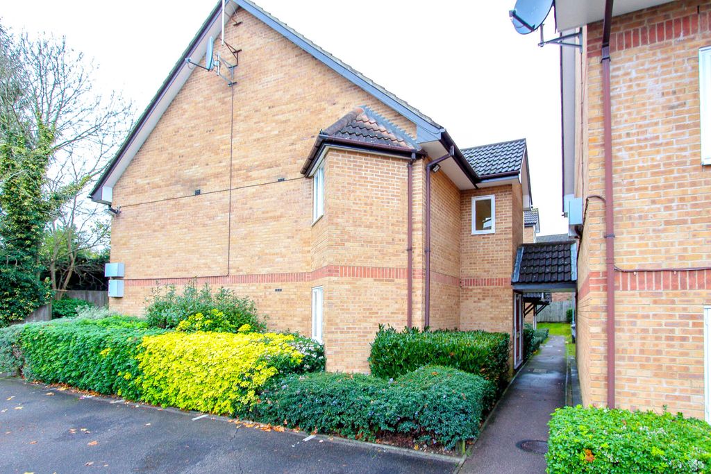 Property photo 1 of 10 Photo 01